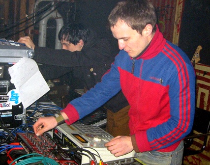 lxc - alexdee vs lxc live at zoro leipzig (2003)
